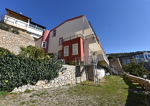 Пентхаус планировки 3+1 с видом на крепость