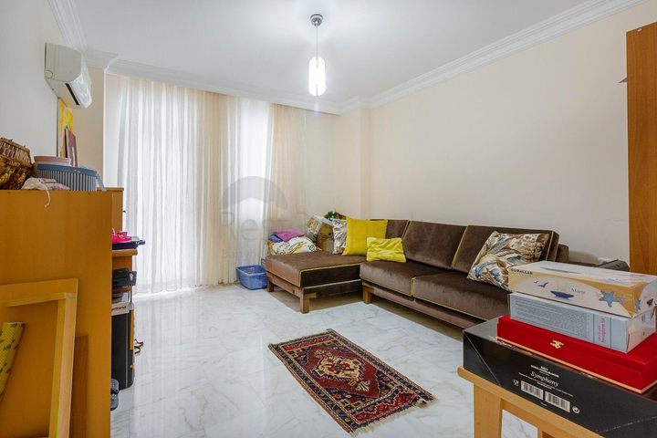 Меблированная квартира в комплексе на первой линии