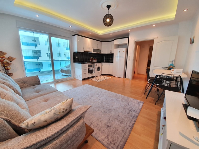 Двухкомнатная квартира с мебелью в Махмутларе