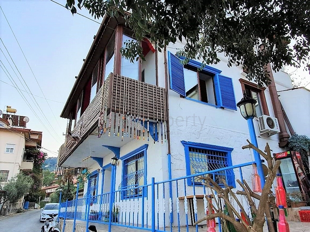 Коммерческая недвижимость в районе исторической крепости