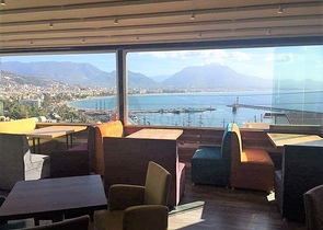 Коммерческая недвижимость в районе исторической крепости