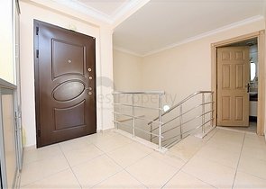 Квартира дуплекс с тремя спальнями в центре Алании