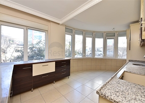 Квартира дуплекс с тремя спальнями в центре Алании