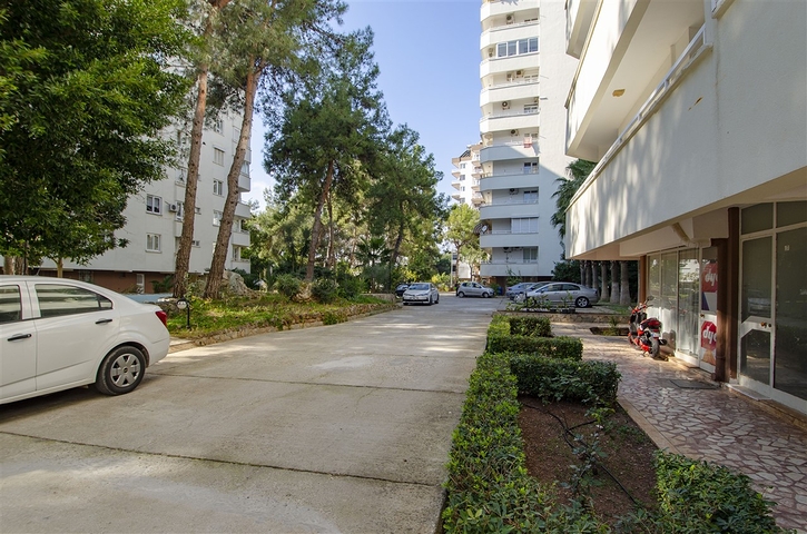 Просторная квартира 3+1 в Унжалы Коньяалты рядом с Нашира парком