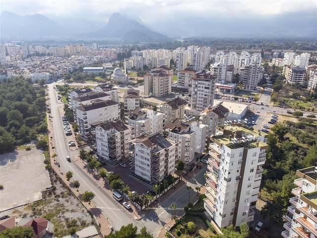 Просторная квартира 3+1 в Унжалы Коньяалты рядом с Нашира парком