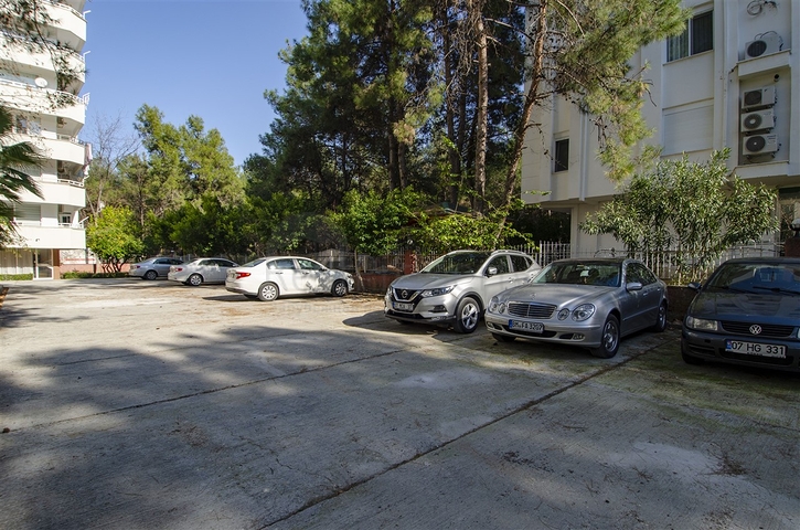 Просторная квартира 3+1 в Унжалы Коньяалты рядом с Нашира парком