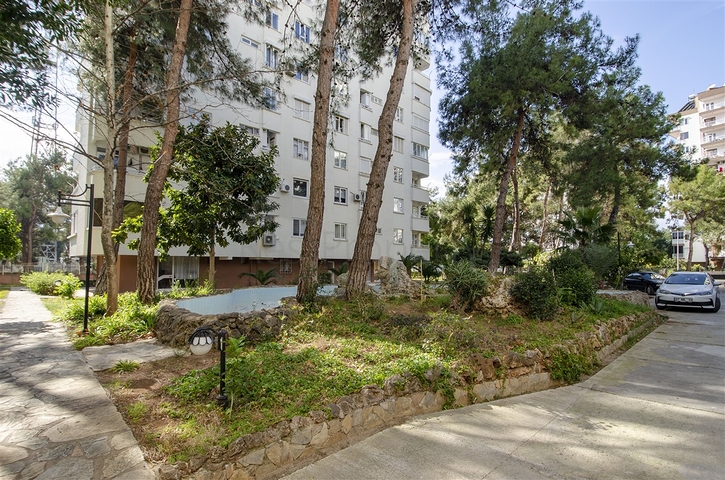 Просторная квартира 3+1 в Унжалы Коньяалты рядом с Нашира парком