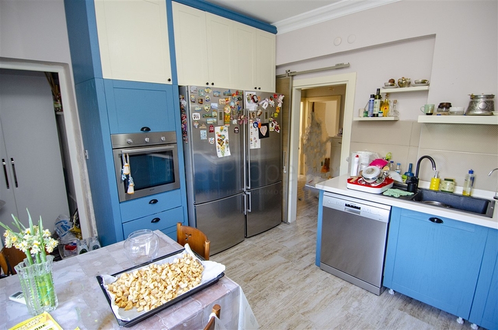 Просторная квартира 3+1 в Унжалы Коньяалты рядом с Нашира парком