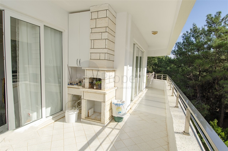 Просторная квартира 3+1 в Унжалы Коньяалты рядом с Нашира парком