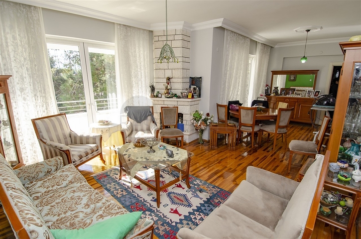 Просторная квартира 3+1 в Унжалы Коньяалты рядом с Нашира парком