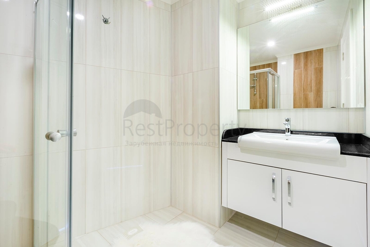 Двухкомнатная квартира с мебелью в благоустроенном комплексе