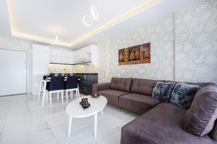 Двухкомнатная квартира с мебелью в благоустроенном комплексе