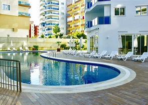 Двухкомнатная квартира с мебелью в благоустроенном комплексе