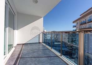 Двухкомнатная квартира с мебелью в благоустроенном комплексе