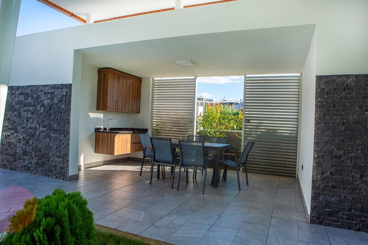 Большая квартира для всей семьи в районе Оба