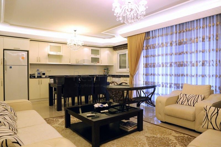 Трехкомнатная квартира с мебелью в Оба