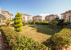 Трехкомнатная квартира с мебелью в Оба