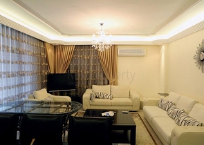 Трехкомнатная квартира с мебелью в Оба