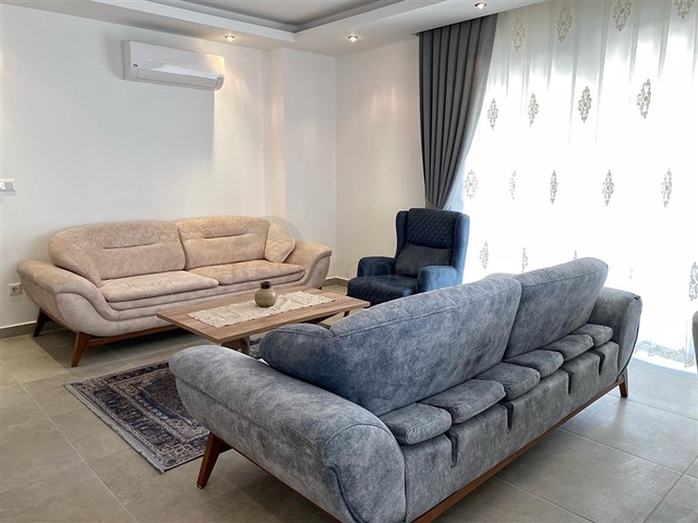 Меблированная квартира в современном комплексе Махмутлара