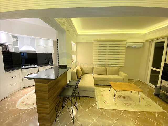 Меблированная квартира рядом с центром Алании с видом на крепость