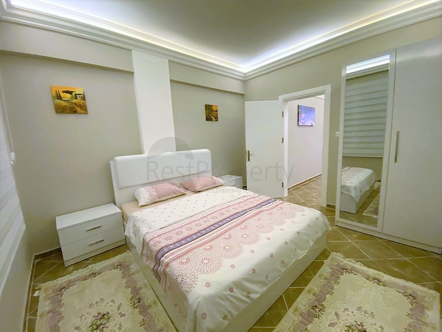 Меблированная квартира рядом с центром Алании с видом на крепость