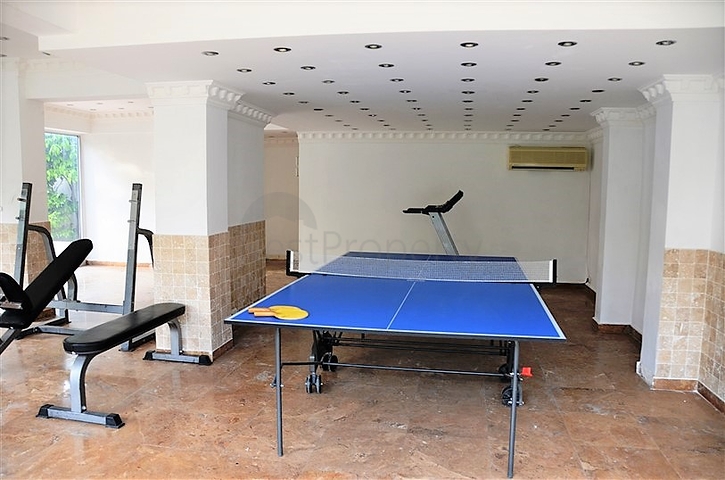 Меблированная квартира рядом с центром Алании с видом на крепость