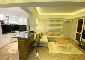 Меблированная квартира рядом с центром Алании с видом на крепость