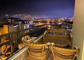 Меблированная квартира рядом с центром Алании с видом на крепость