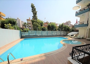 Меблированная квартира рядом с центром Алании с видом на крепость