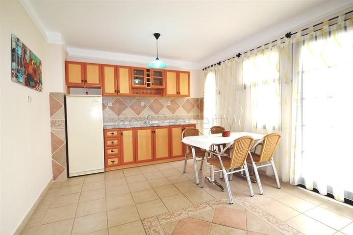 Меблированная квартира на первой береговой линии