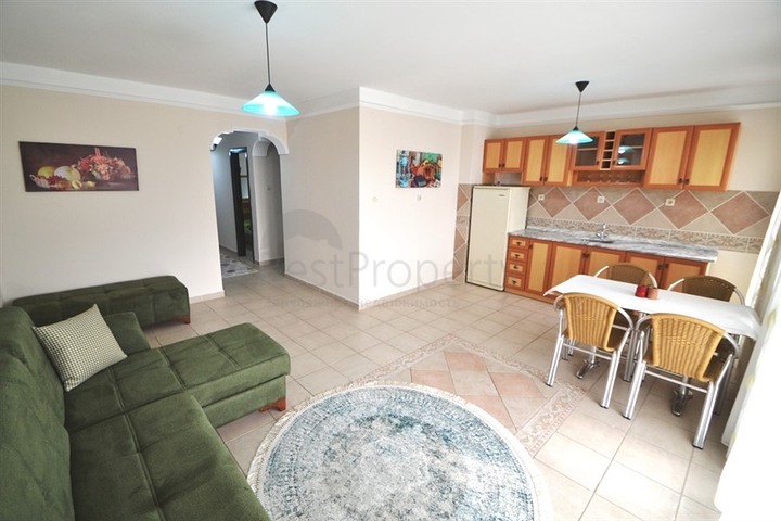 Меблированная квартира на первой береговой линии