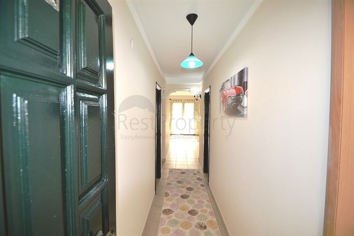 Меблированная квартира на первой береговой линии