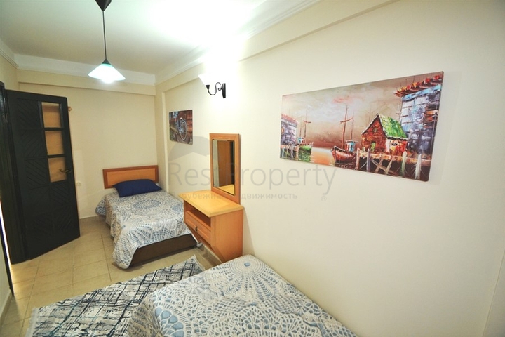 Меблированная квартира на первой береговой линии