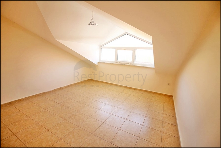 Пентхаус планировки 4+1 для всей семьи в Махмутларе