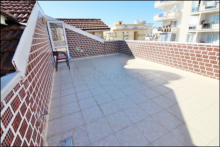 Пентхаус планировки 4+1 для всей семьи в Махмутларе