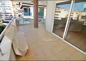 Пентхаус планировки 4+1 для всей семьи в Махмутларе