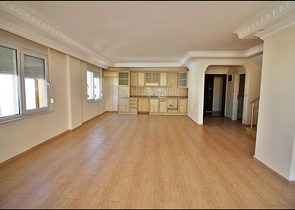 Пентхаус планировки 4+1 для всей семьи в Махмутларе