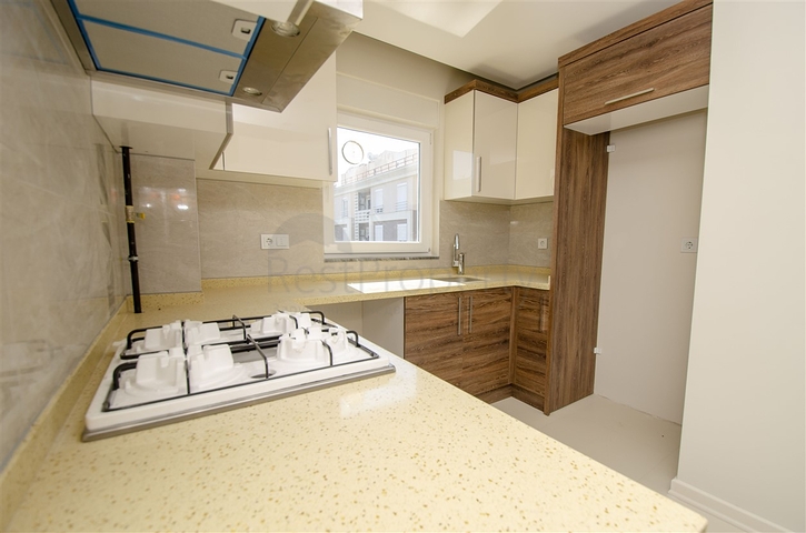 Трехкомнатная квартира в микрорайоне Хурма Коньяалты