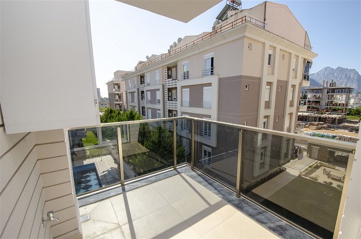 Трехкомнатная квартира в микрорайоне Хурма Коньяалты