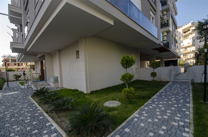 Трехкомнатная квартира в микрорайоне Хурма Коньяалты