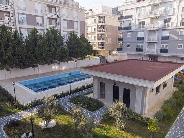 Трехкомнатная квартира в микрорайоне Хурма Коньяалты