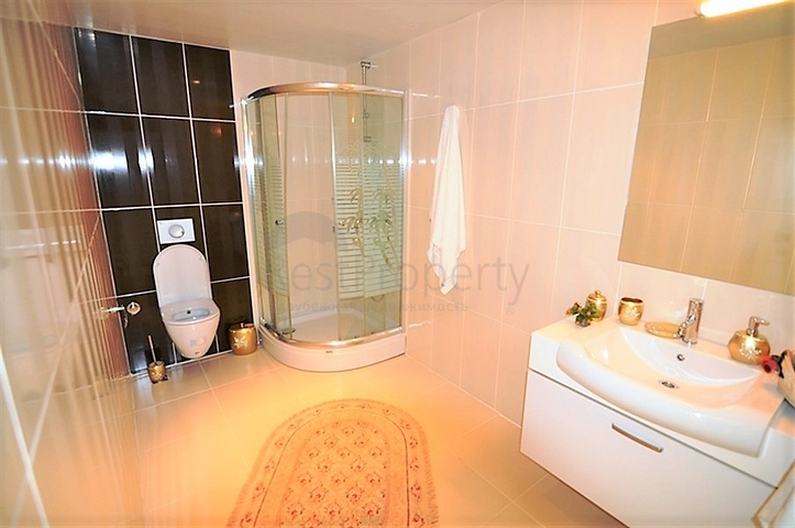 Меблированный пентхаус с тремя спальнями в Каргыджаке