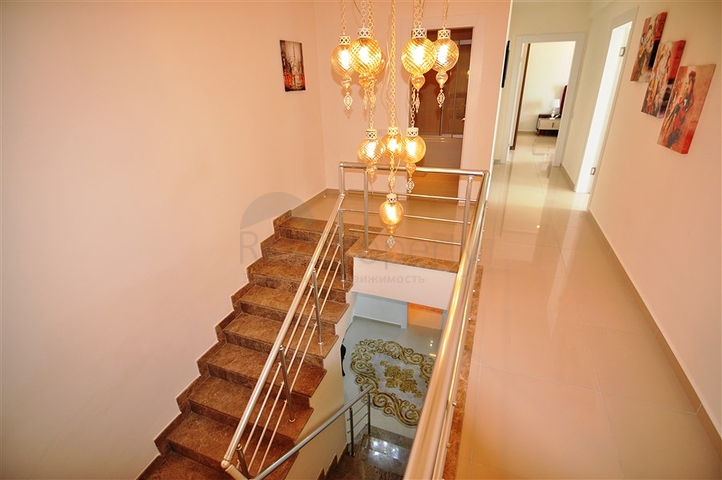 Меблированный пентхаус с тремя спальнями в Каргыджаке