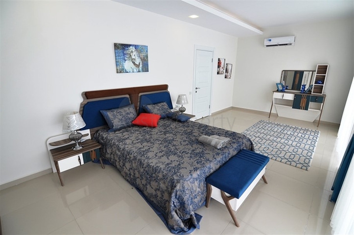 Меблированный пентхаус с тремя спальнями в Каргыджаке