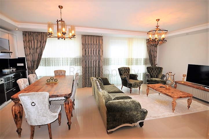 Меблированный пентхаус с тремя спальнями в Каргыджаке