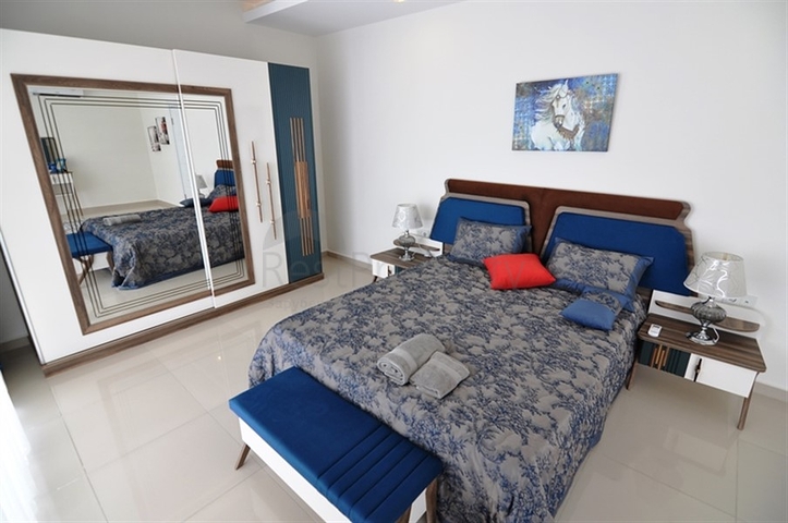 Меблированный пентхаус с тремя спальнями в Каргыджаке