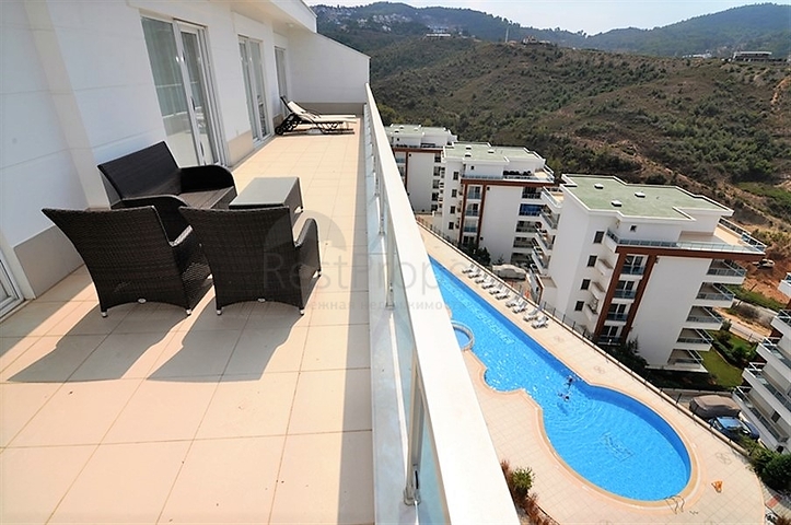 Меблированный пентхаус с тремя спальнями в Каргыджаке