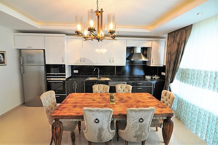 Меблированный пентхаус с тремя спальнями в Каргыджаке