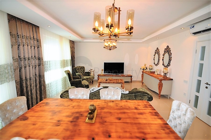 Меблированный пентхаус с тремя спальнями в Каргыджаке