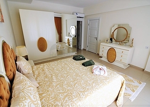 Меблированный пентхаус с тремя спальнями в Каргыджаке